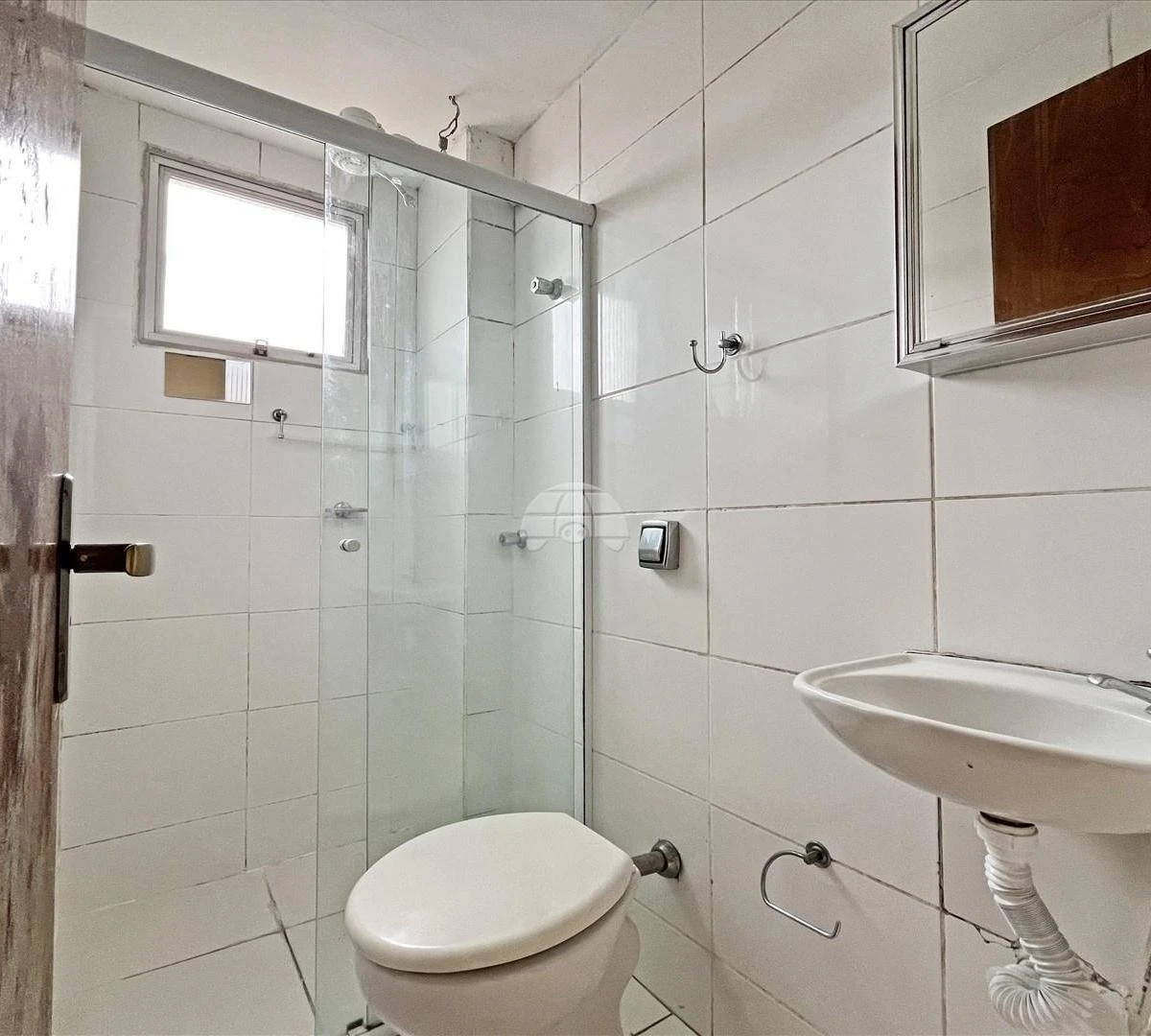 One-bedroom apartment with a washing machine — photo 12