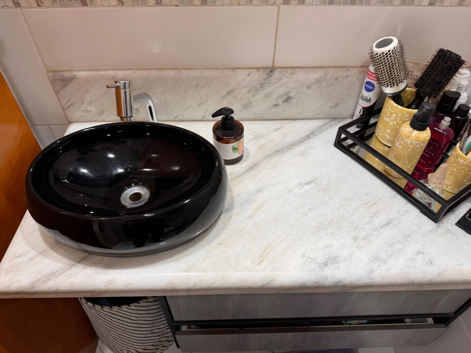 Washing machine in a 2-bedroom apartment, 115 m² — photo 32