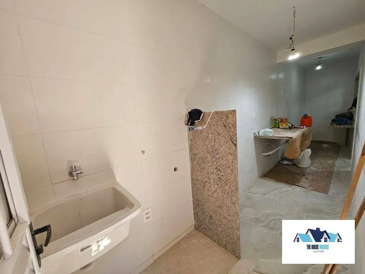 House with 2 bedrooms and 2 bathrooms, 80 m² total — photo 2
