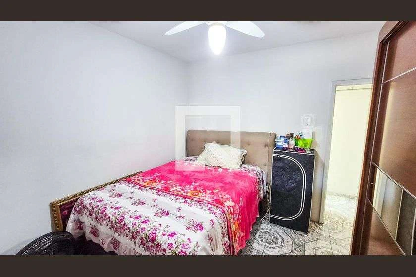 Casa com 4 quartos e 4 banheiros para alugar — photo 7