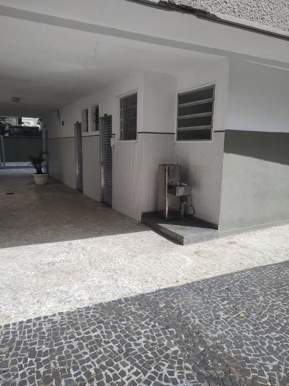 Rental apartment with 96 m², 2 bedrooms and 2 bathrooms — photo 10