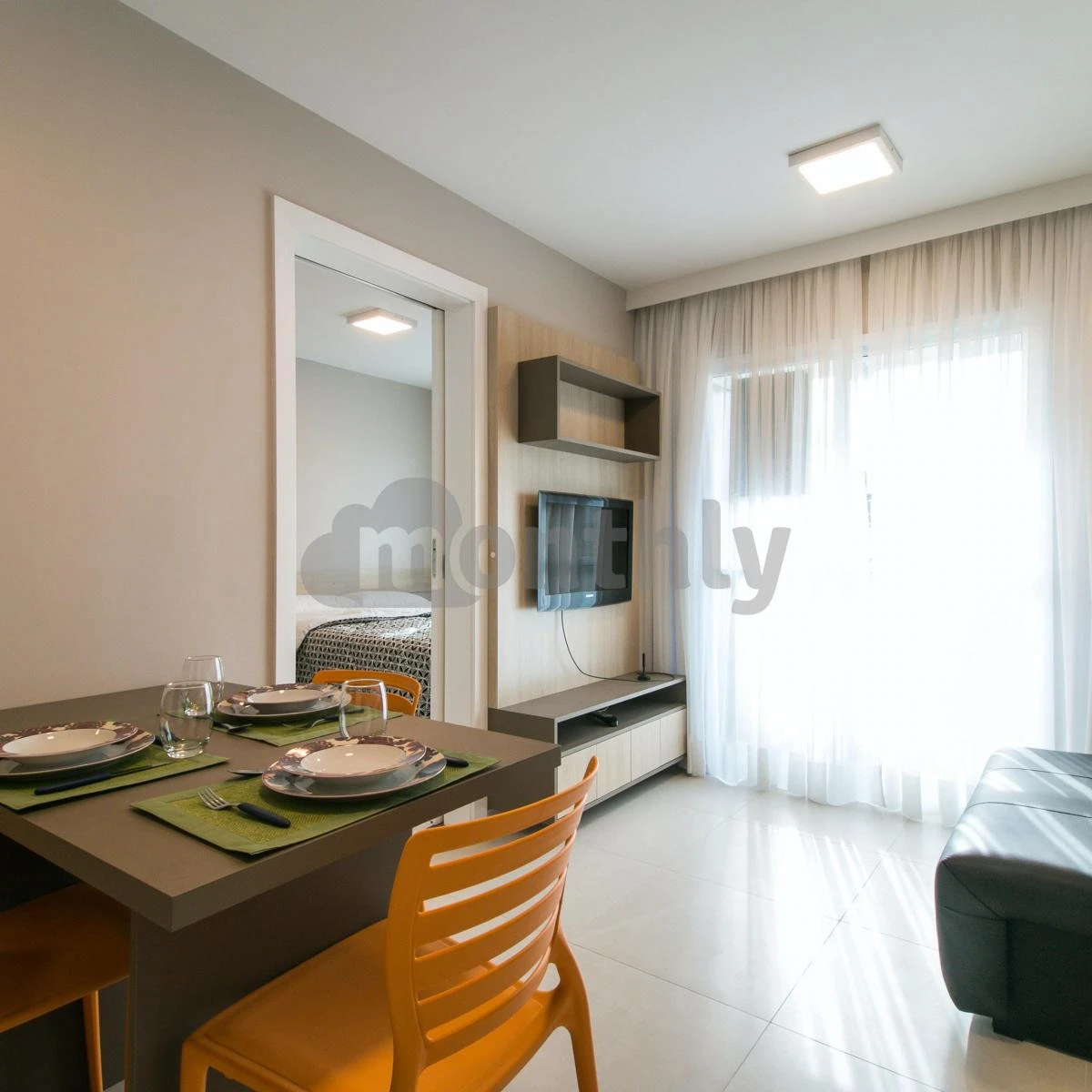 One-bedroom apartment with a washing machine — photo 5