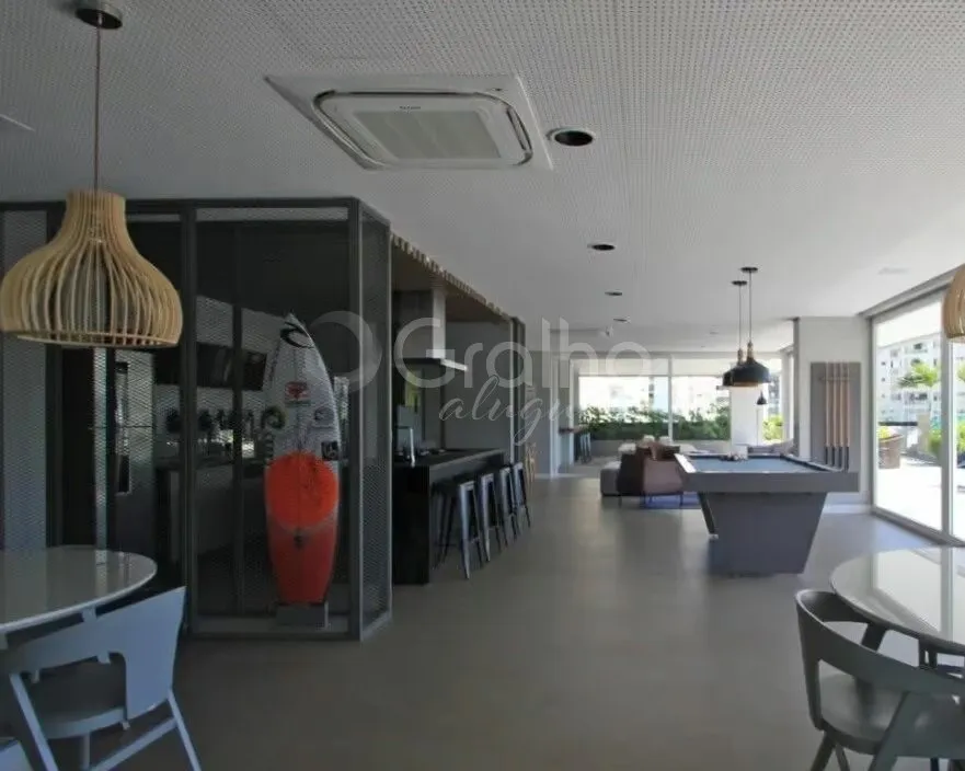 Furnished studio with 1 bedroom and integrated kitchen — photo 35