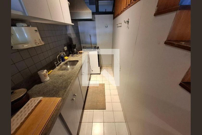 110 m² apartment with built-in wardrobes and a balcony — photo 34