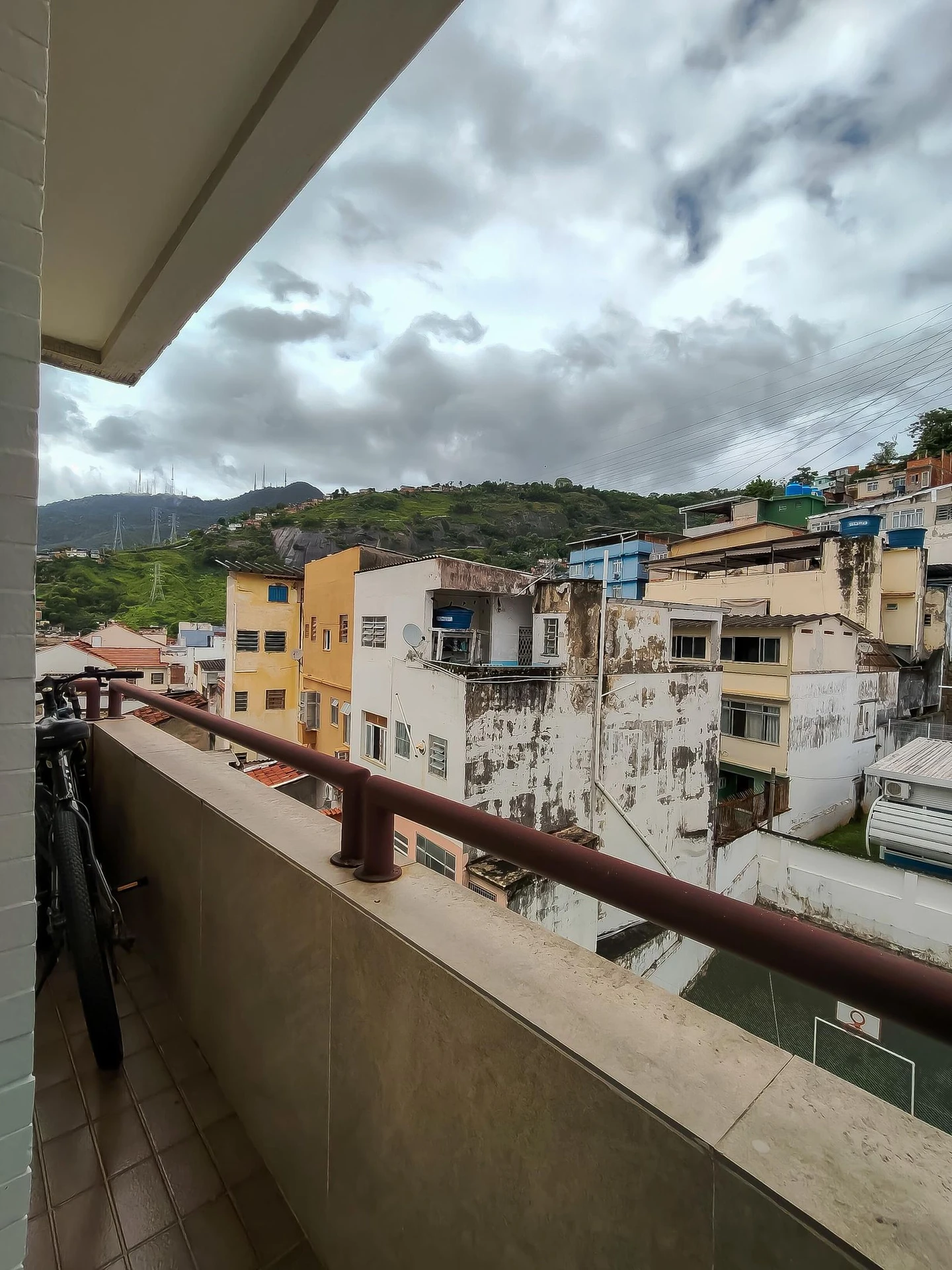Mountain view in a 3-bedroom apartment, 200 m² — photo 12