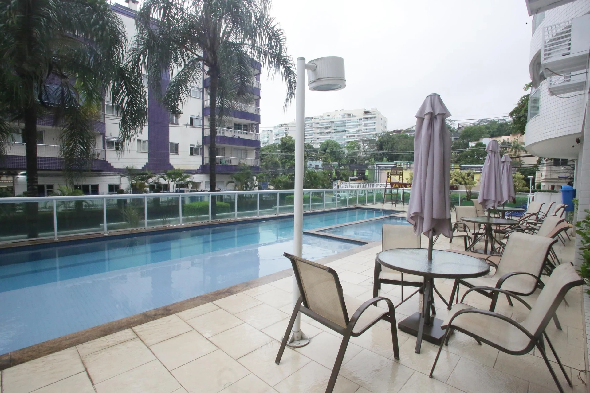 Balcony with a grill in a 2-bedroom apartment, 60 m² — photo 20