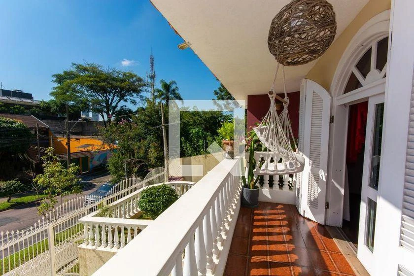 3-bedroom house with a home office in Curitiba — photo 13
