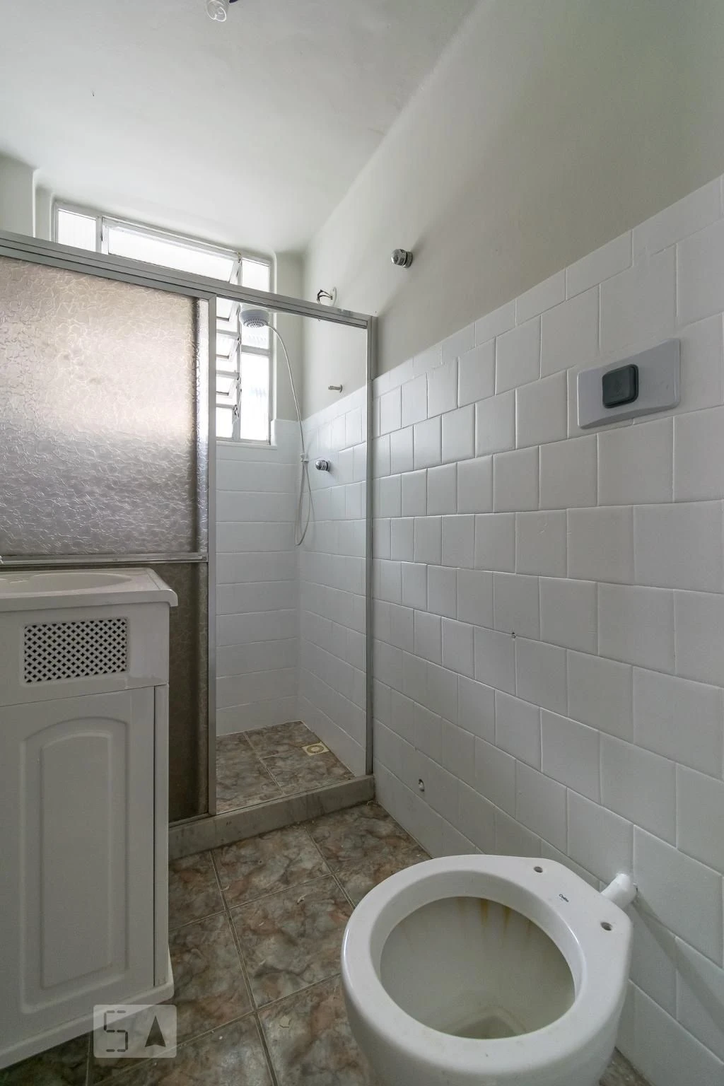 Unfurnished 1-bedroom apartment with 1 bathroom — photo 16