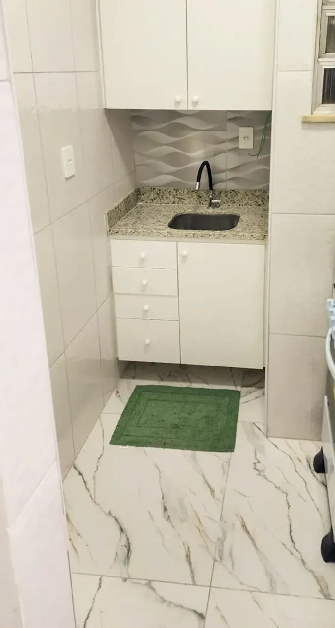 Furnished 1-bedroom apartment with gas stove kitchenette — photo 18
