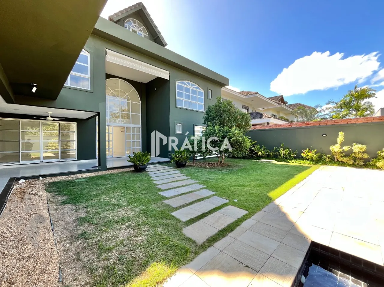 House with 5 bedrooms and a 24-hour concierge — photo 7