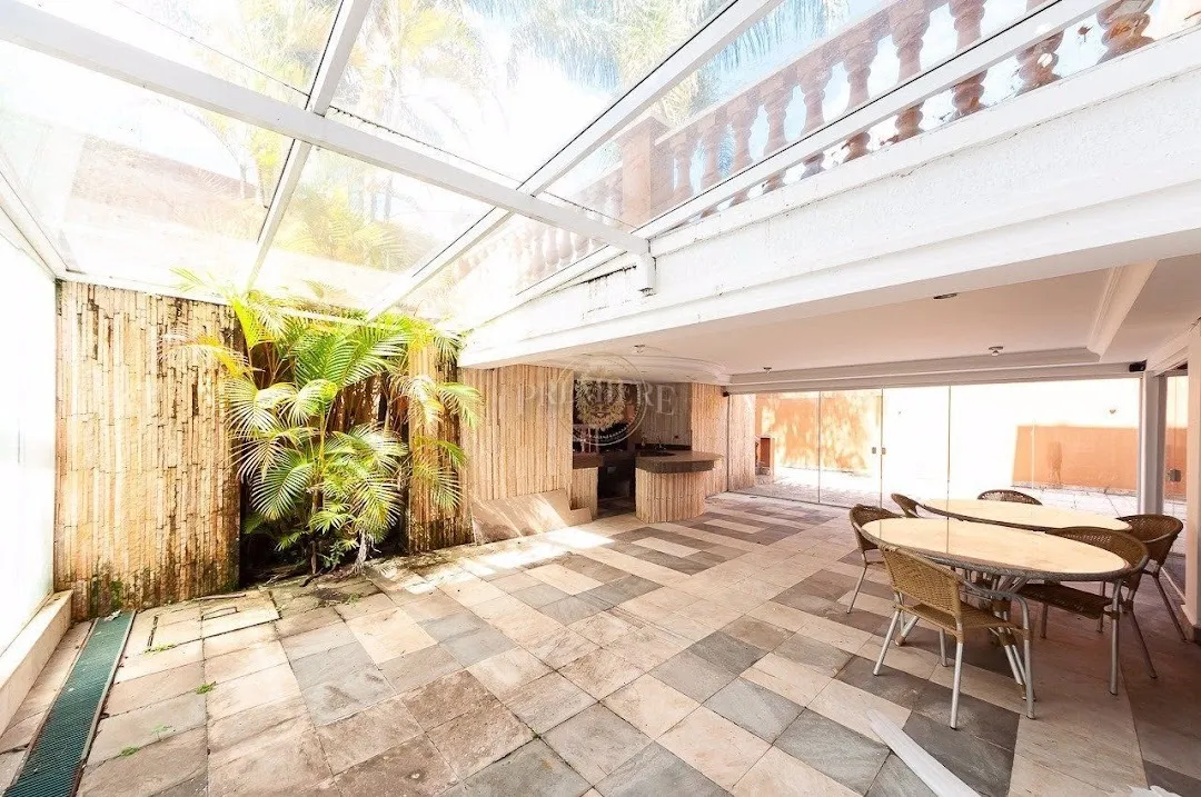 Casa com 4 suítes e jardim privativo, 7 banheiros — photo 55
