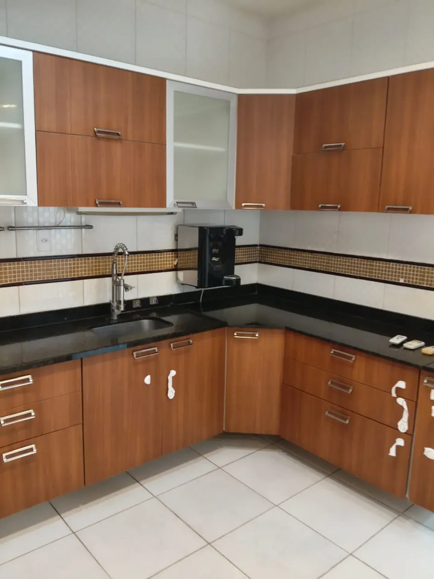 240 m² house with a garden and a grill on the balcony — photo 2
