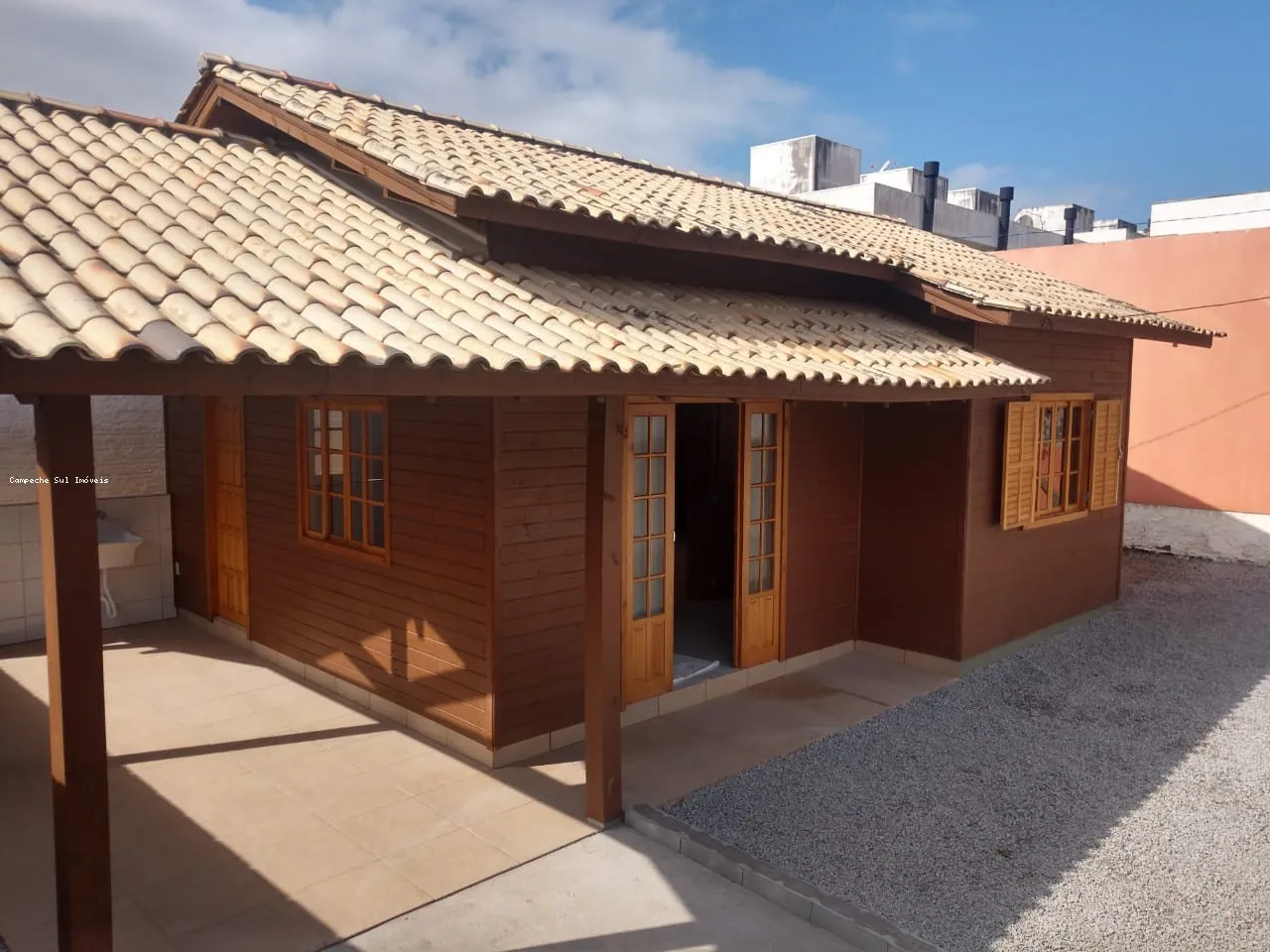 60 m² house with 2 bedrooms, 1 bathroom
