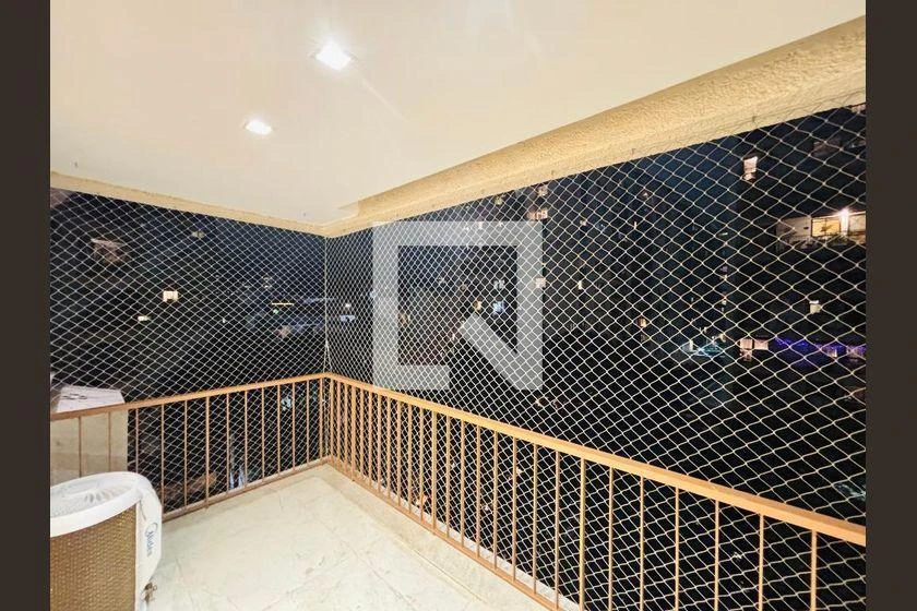 Walk-in closet in a 3-bedroom apartment, 120 m² — photo 27