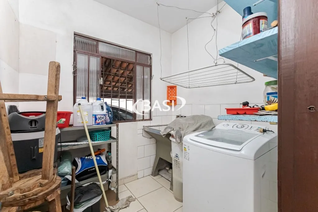 3-bedroom house with a washing machine in Curitiba — photo 8