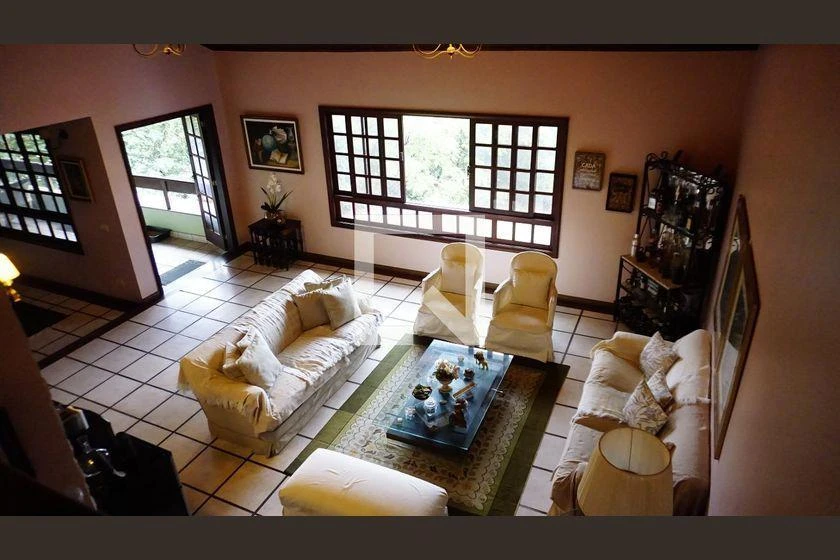 Casa mobiliada com 4 quartos e 460 m² — photo 16