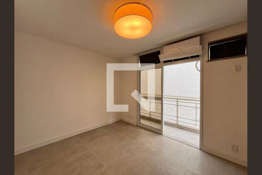 Washing machine in a 3-bedroom apartment, 101 m² — photo 11