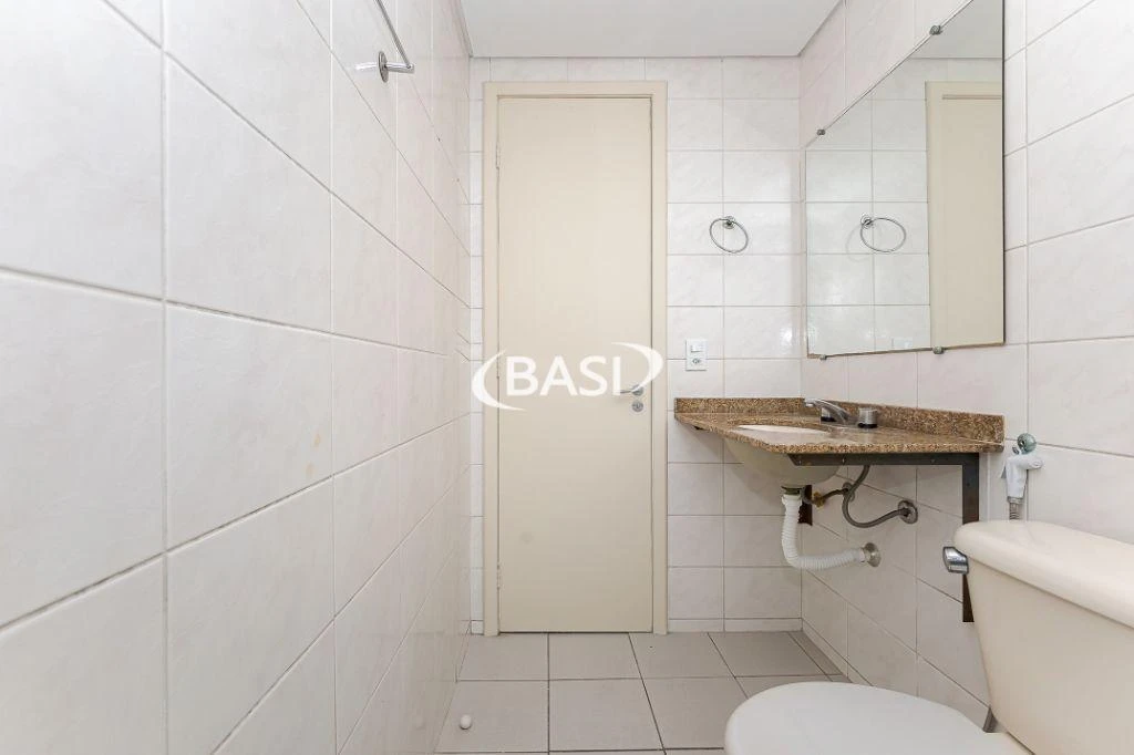 Квартира 84 м² з пральною машиною та балконом із грилем — photo 39