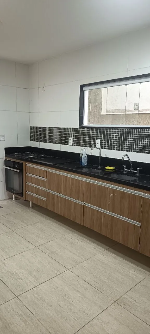 Будинок з 5 спальнями, 5 ванними та 2 місцями паркування — photo 19