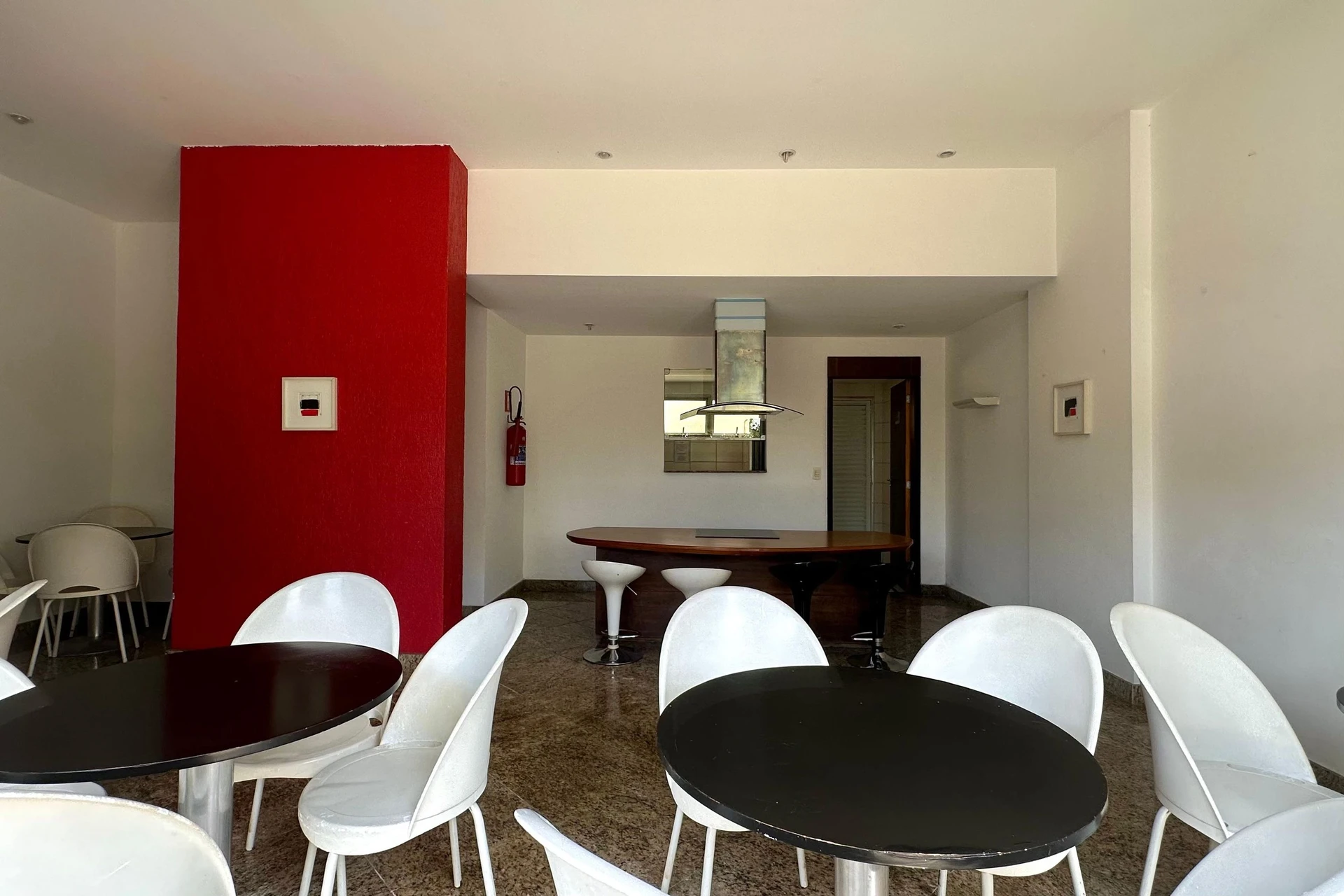 Apartamento de 3 quartos com vista para a água — photo 57