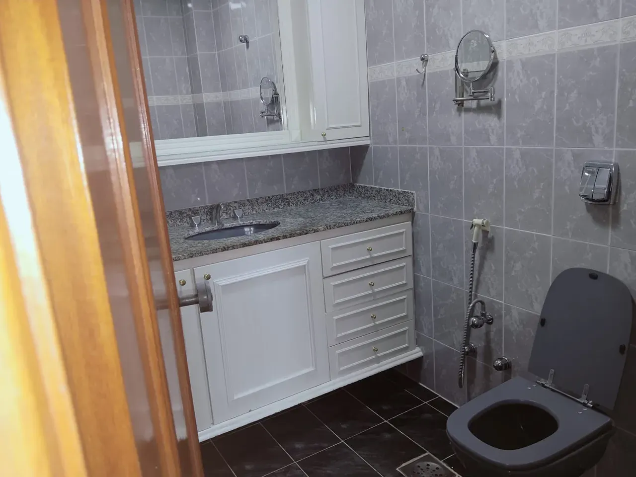 Rental apartment with 3 bedrooms, 3 baths and 140 m² — photo 23