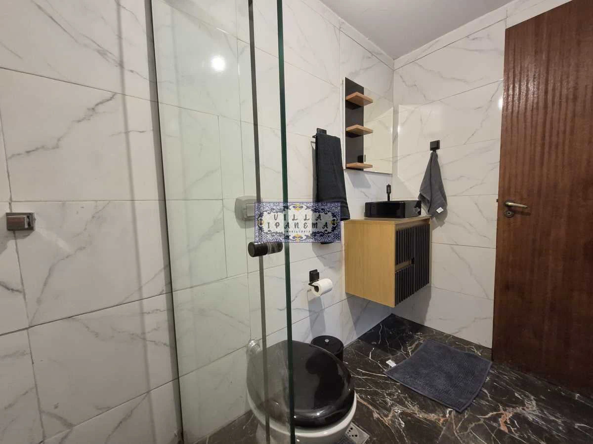 Furnished 2-bedroom apartment with private barbecue — photo 24