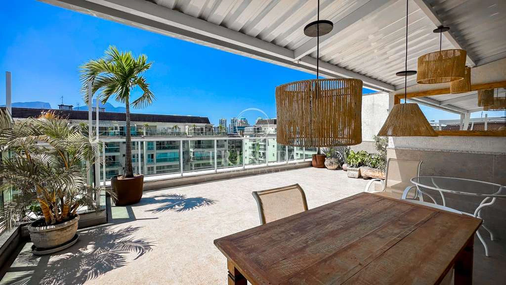 Furnished penthouse with 4 bedrooms, 200 m² and 3 parking — photo 20