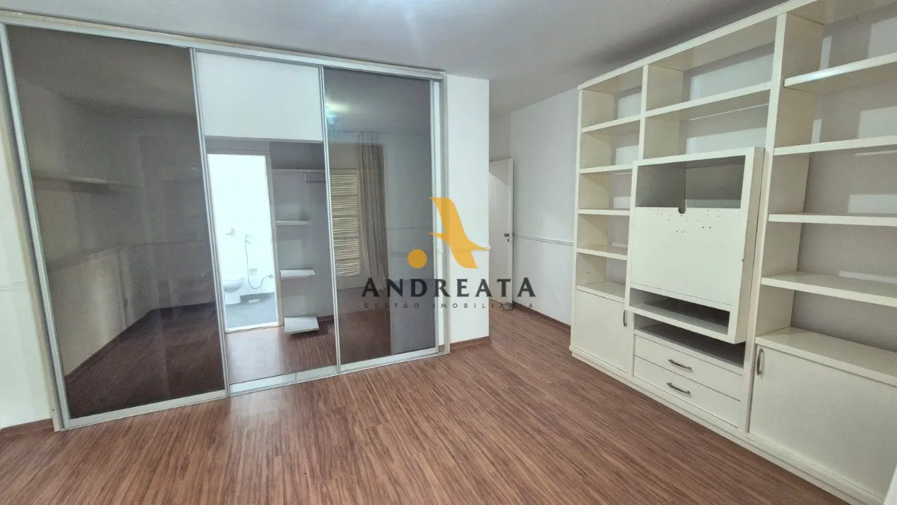 Unfurnished house with 5 bedrooms and 647 m² balcony — photo 33