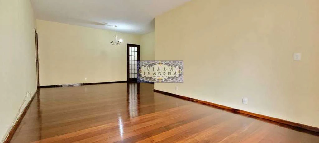 129 m² apartment with 3 bedrooms and a balcony — photo 3