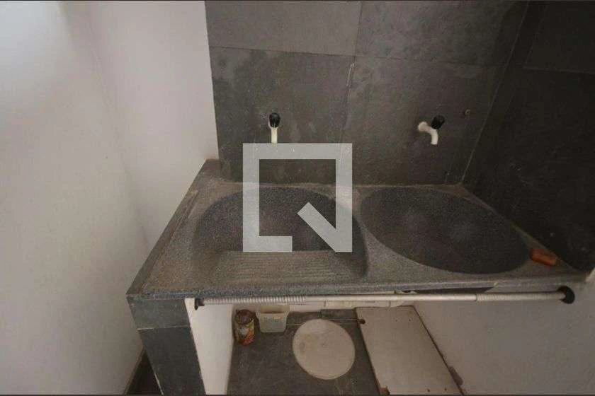 1-bedroom apartment with an electric shower — photo 15
