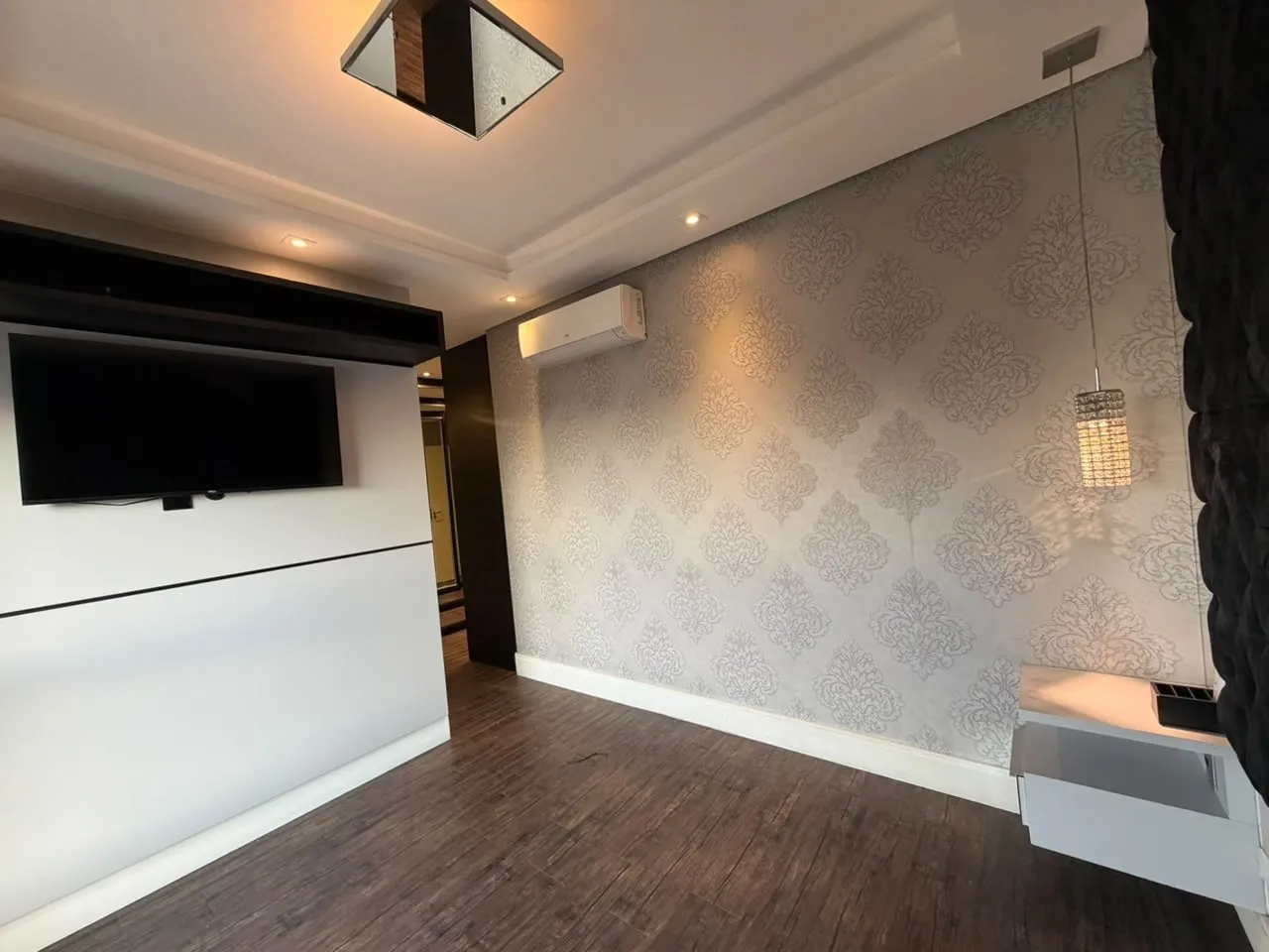 Floor-to-ceiling windows in a 3-bedroom apartment, 133 m² — photo 20