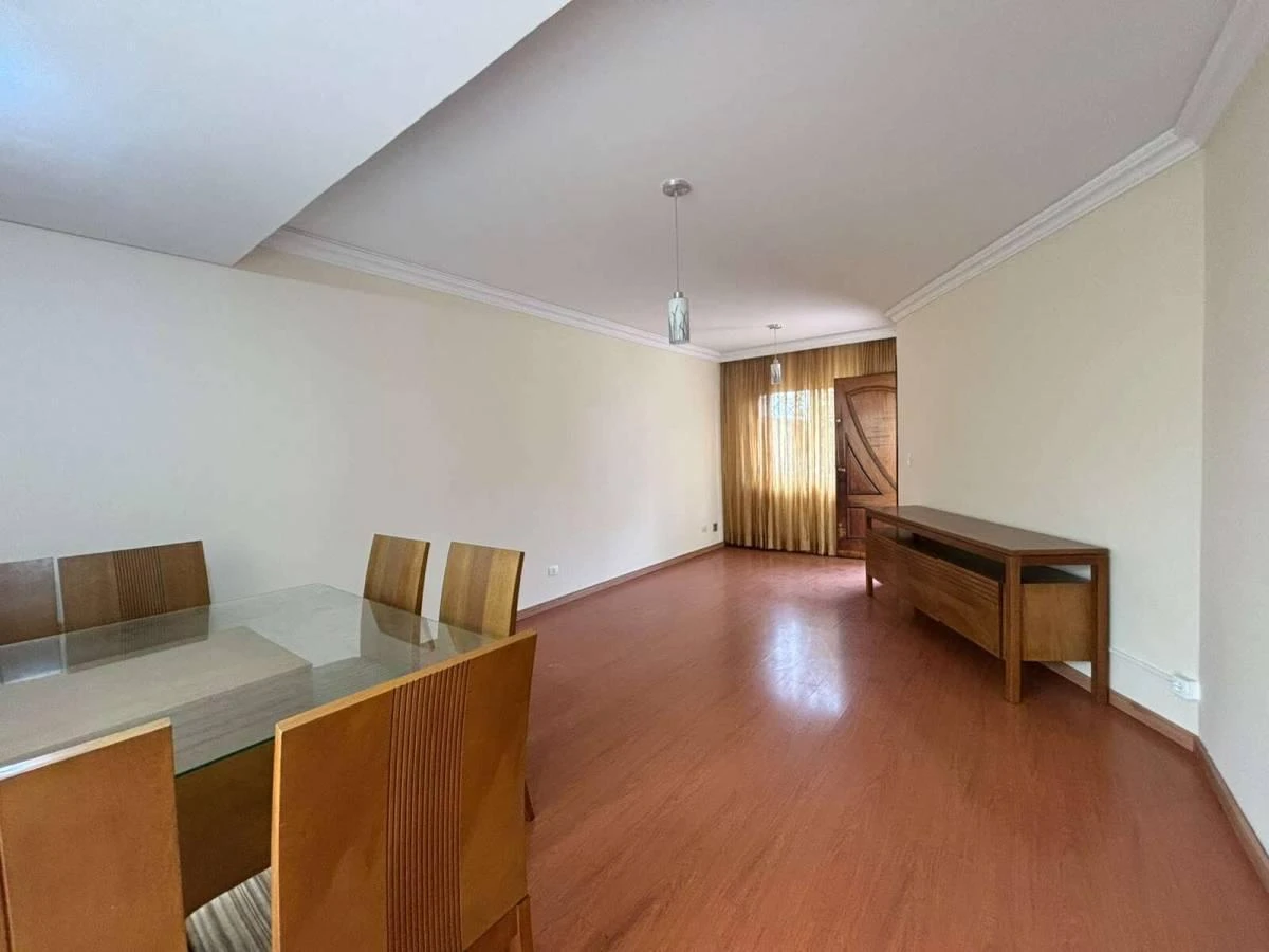 Triplex townhouse with 3 bedrooms and 180 m²