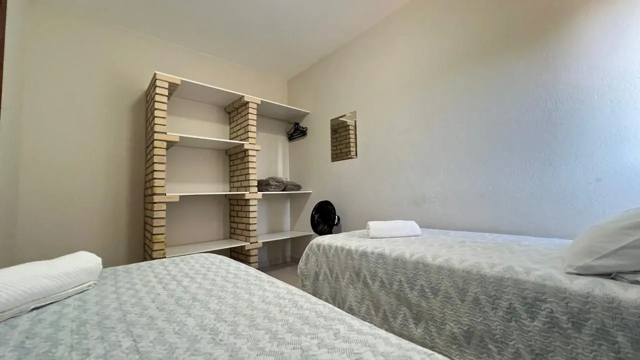 Unfurnished 2-bedroom apartment with 1 parking space — photo 2