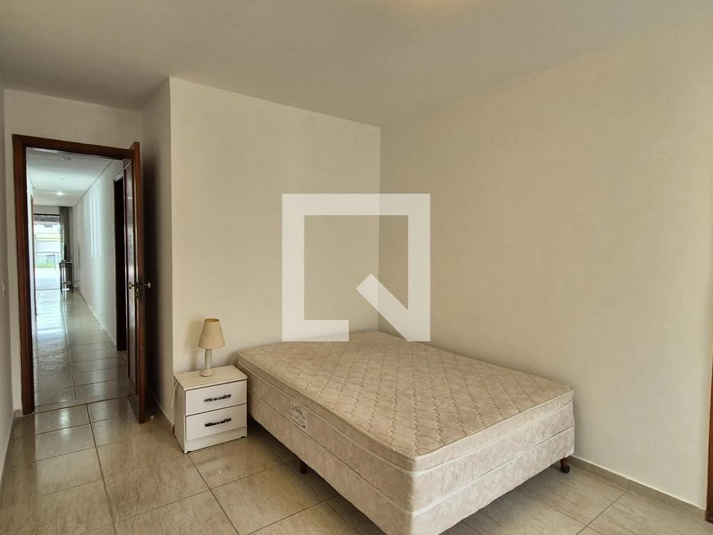 Furnished apartment with 3 en-suite bedrooms and 3 baths — photo 6