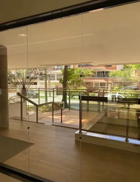 Furnished duplex penthouse with 3 bedrooms and 290 m² — photo 28