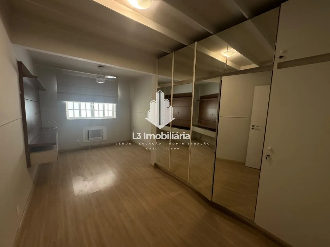 Rental house with 4 bedrooms and 3 bathrooms — photo 2