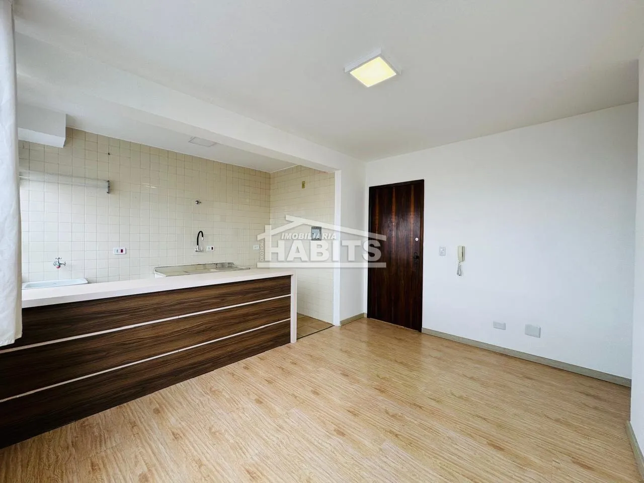 Wood or laminate floors in a one-bedroom apartment, 35 m² — photo 6