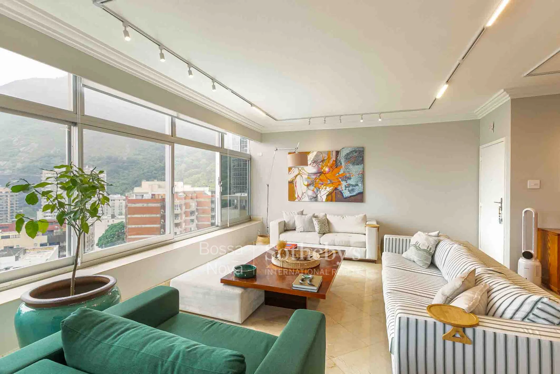 Furnished apartment, 155 m², with a dishwasher — photo 16
