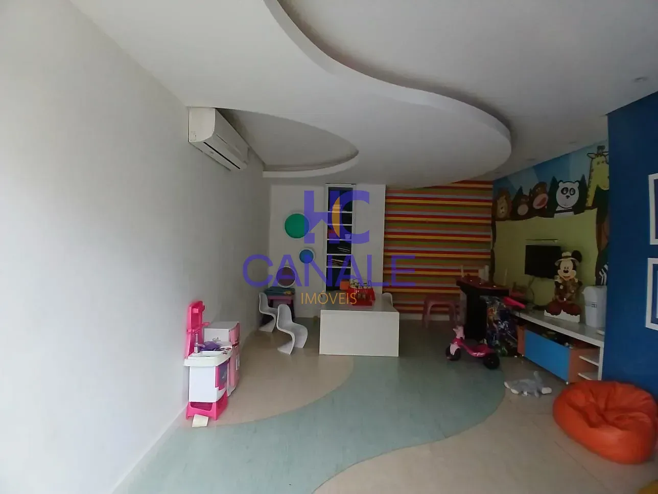Rental apartment with 3 bedrooms and enclosed balcony — photo 50