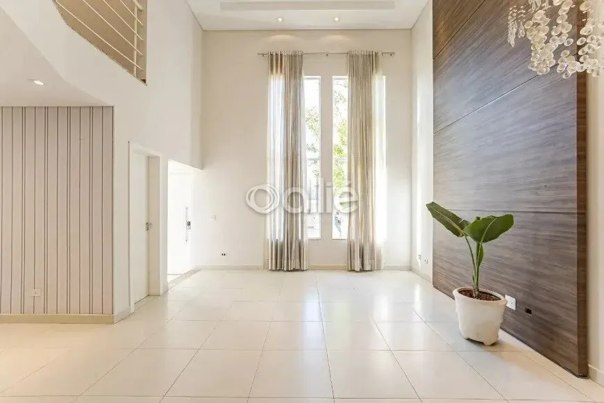 House with 4 en-suite rooms and 4 parking spots — photo 5