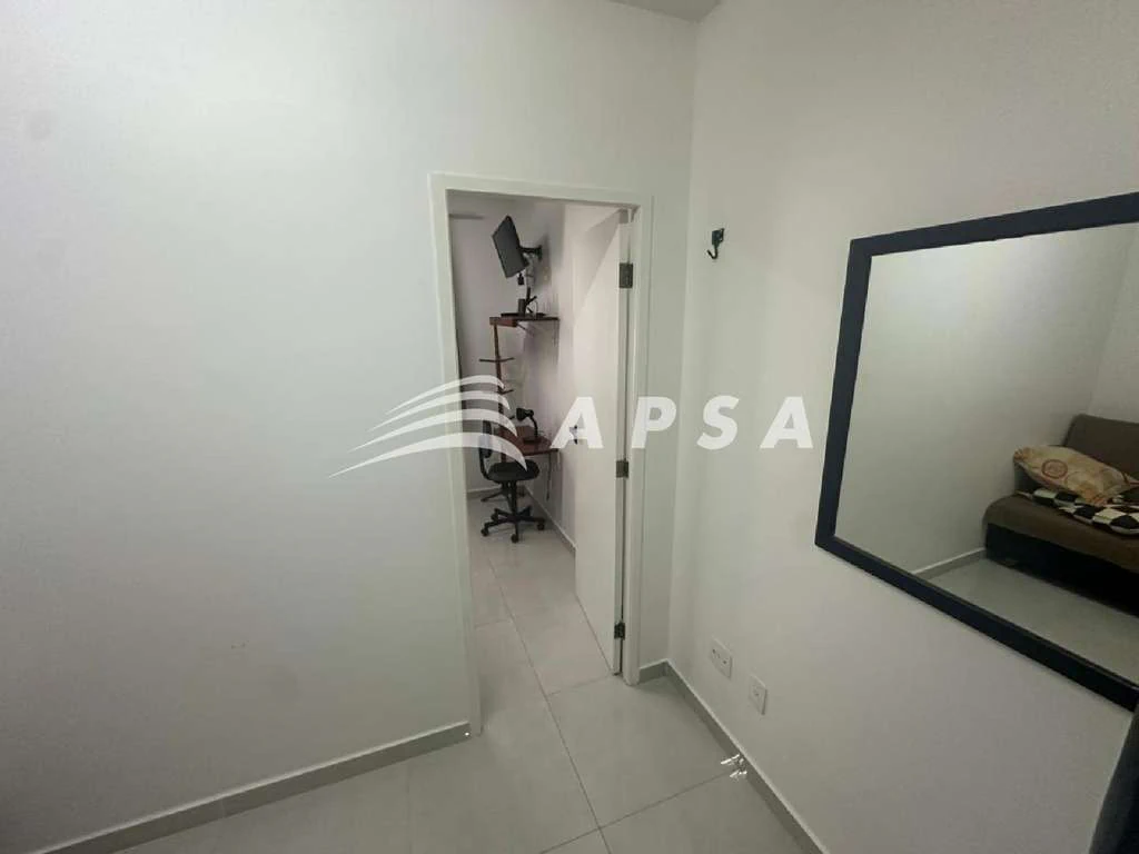 Furnished 1-bedroom apartment with 40 m² and glass shower — photo 24