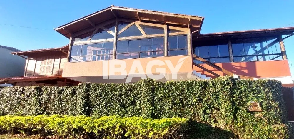 House, 280 m², with a water view — photo 3