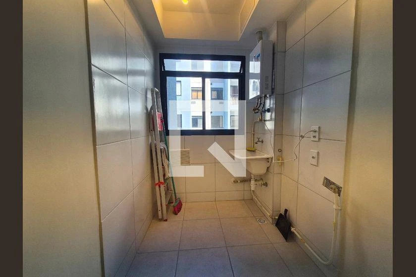 3-bedroom 63 m² apartment with a balcony — photo 33