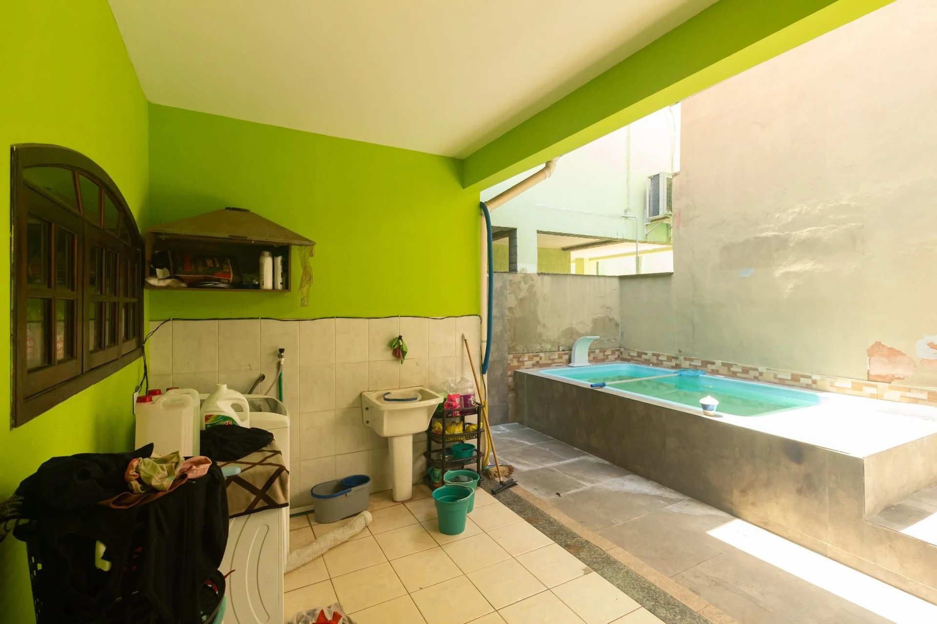 Casa amueblada de 2 dormitorios con parrilla en el balcón — photo 6