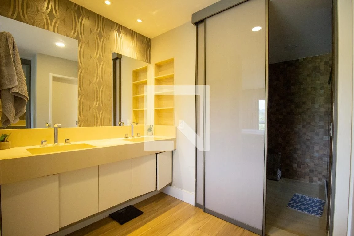 4-bedroom house with a bathtub in Rio de Janeiro — photo 20