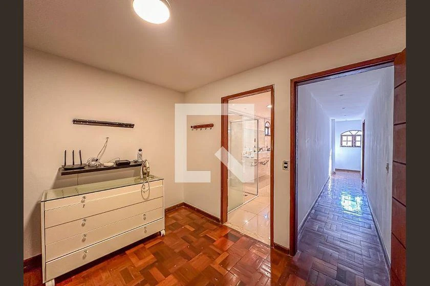 Мебльований будинок з 3 спальнями та 810 м² — photo 42