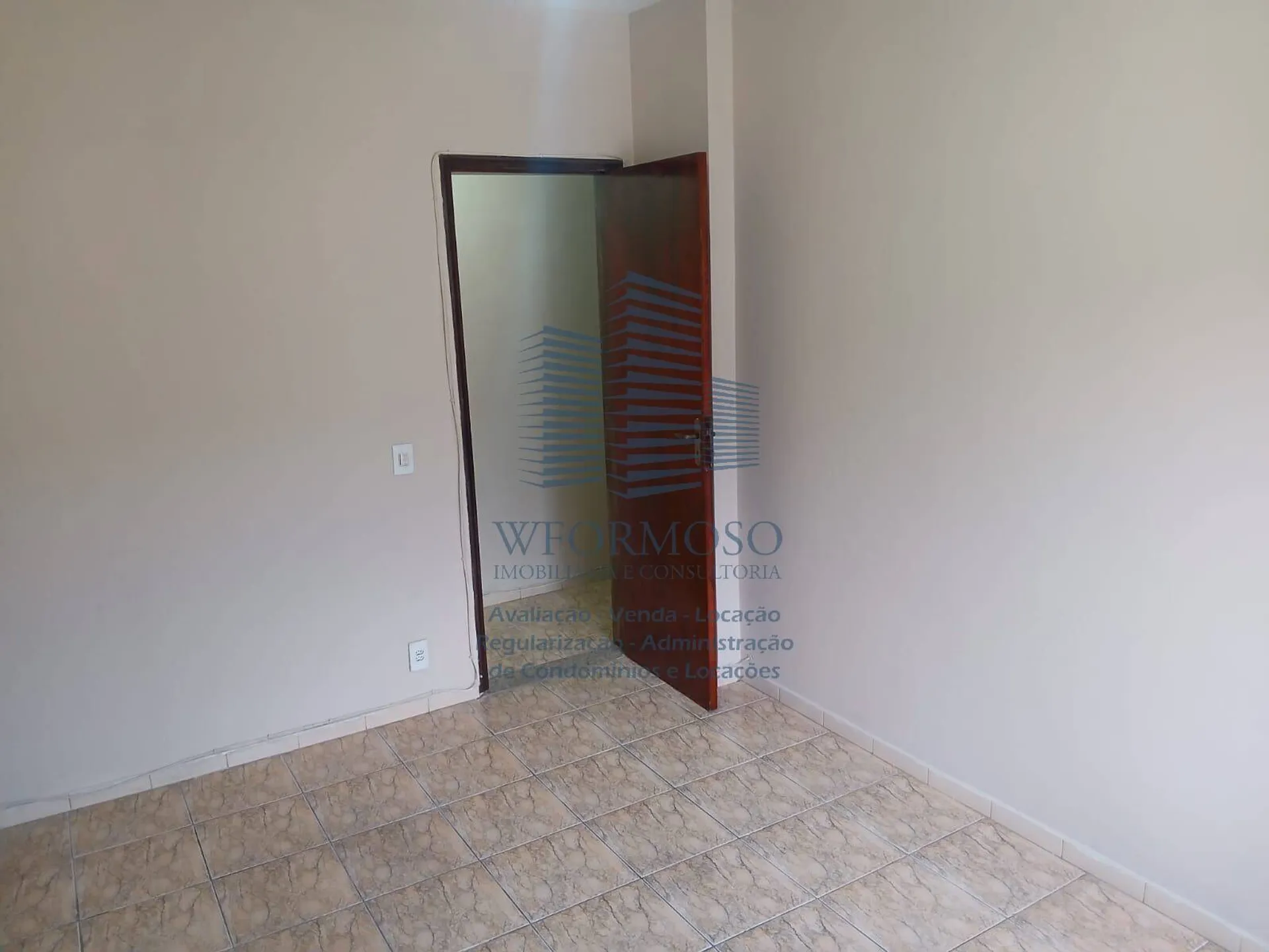 2-bedroom apartment in a building with a gym — photo 12