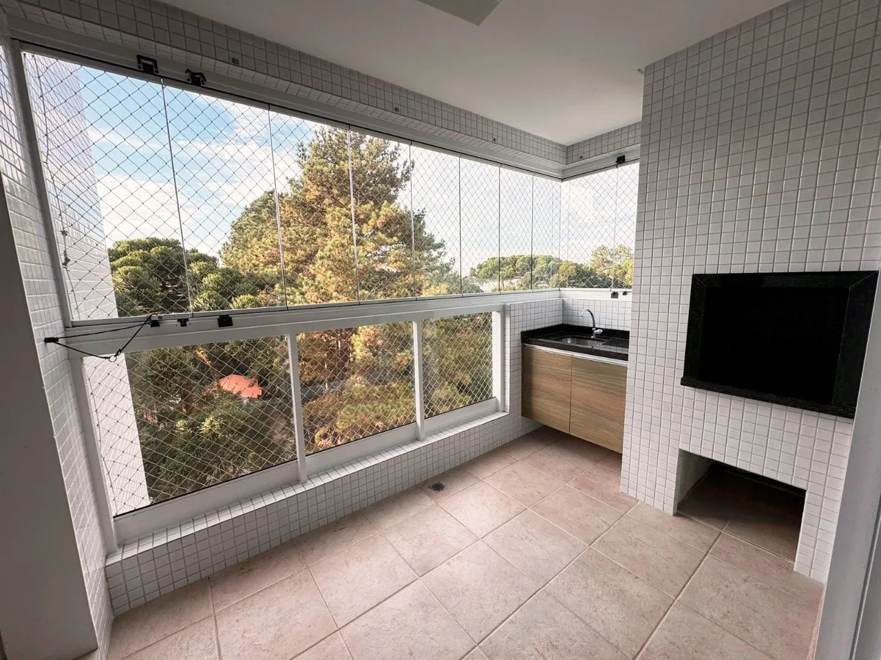 Home office in a 3-bedroom apartment, 141 m² — photo 3