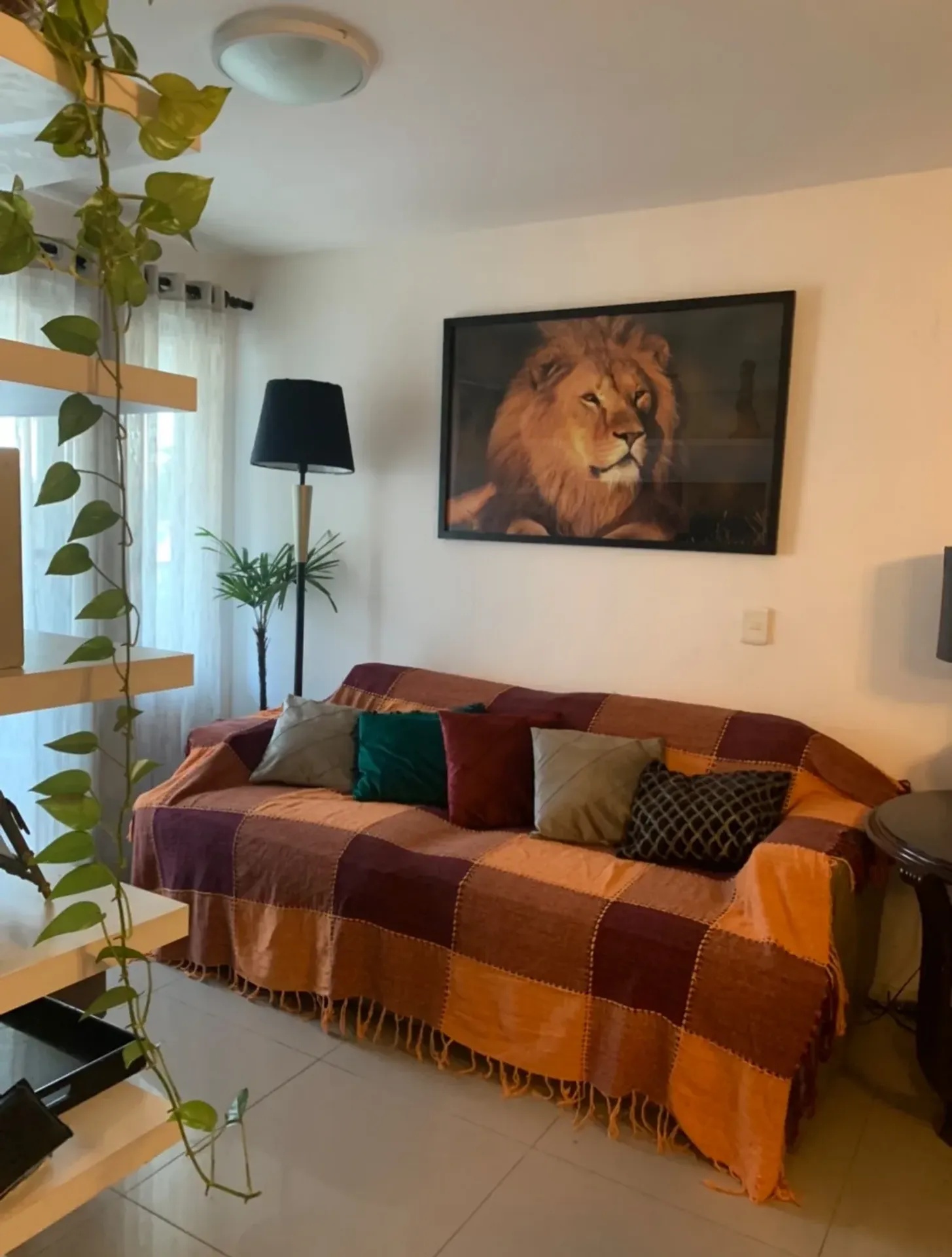 Furnished apartment, 74 m², with a glass-enclosed balcony — photo 21