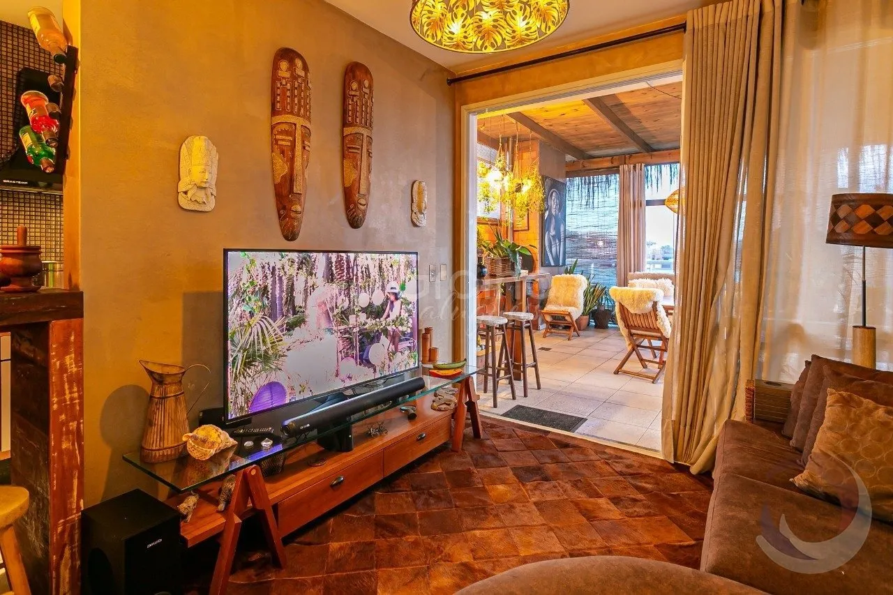 Apartment, 186 m², with a glass-enclosed balcony — photo 16
